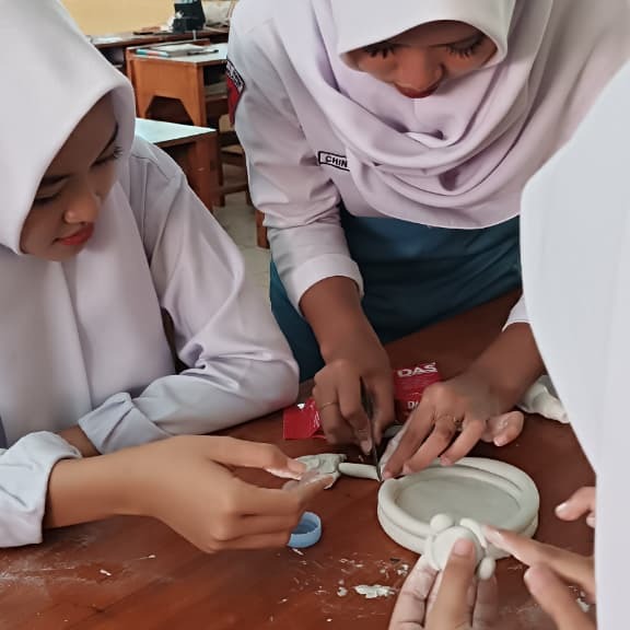 Telur telur ulet ulet... yok bikin bulet bulet... 