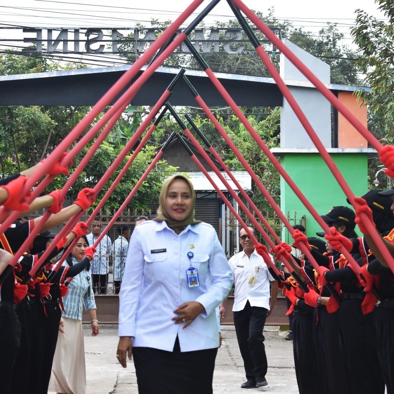 PASKO beraksi dalam penyambutan Kepala Cabang Dinas Pendidiikan Wil. Madiun