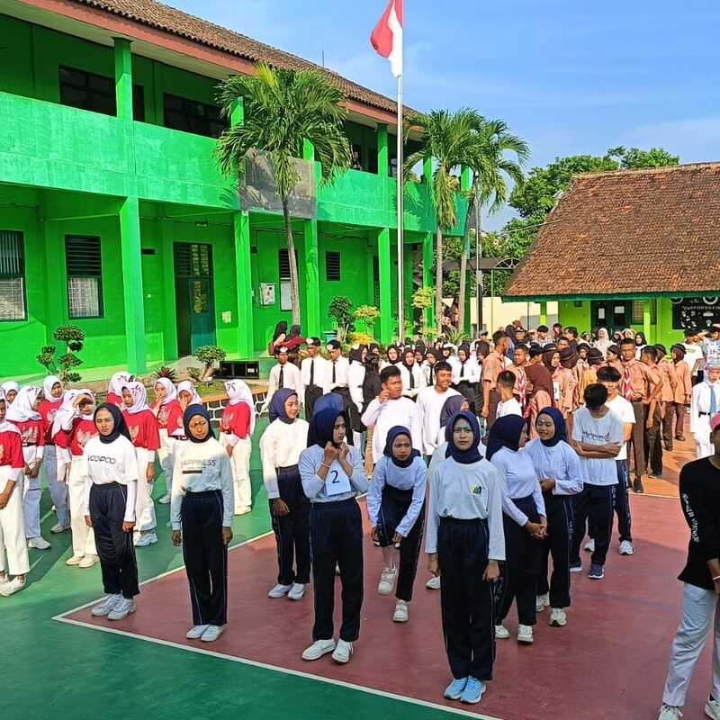 Anak SMANSI wajib sehat fisika dan hati